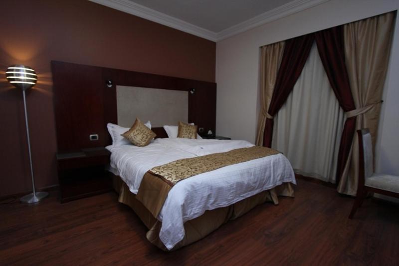 Nuzol Tala Hotel Khafji Екстериор снимка